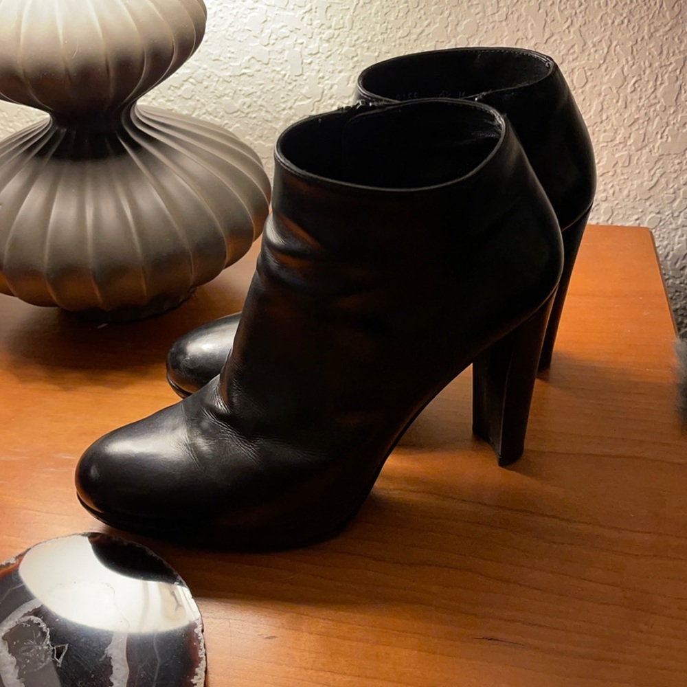 Stuart Weizmann Shoes - image 1